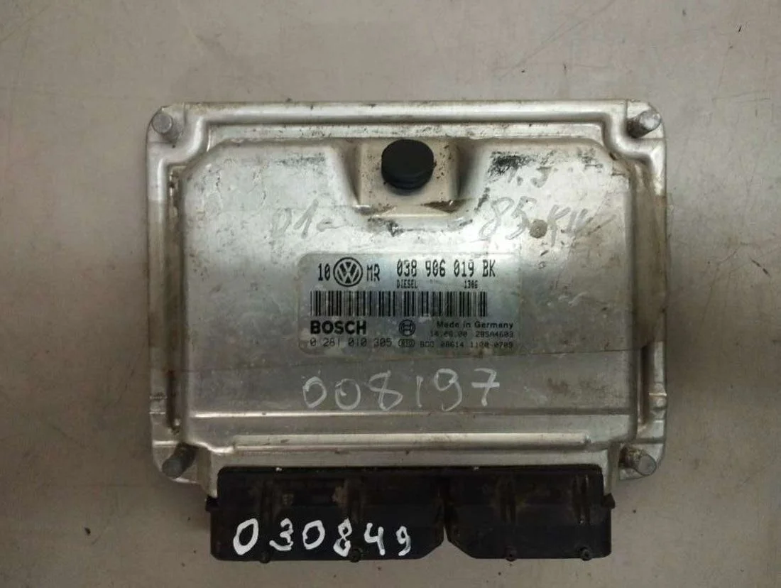 Блок управления двигателем 038906019BK Volkswagen Passat B5 1.9 Дизель