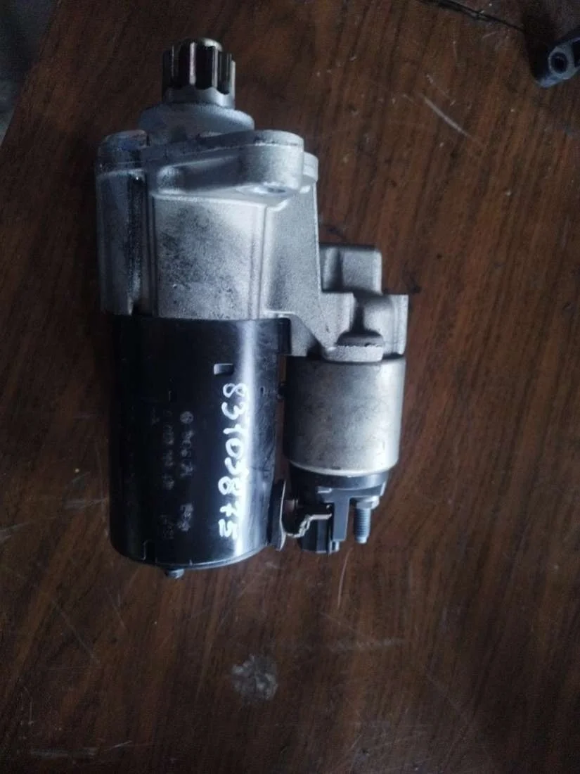 Стартер 0001121412 Volkswagen Jetta 5 1.4 Бензин