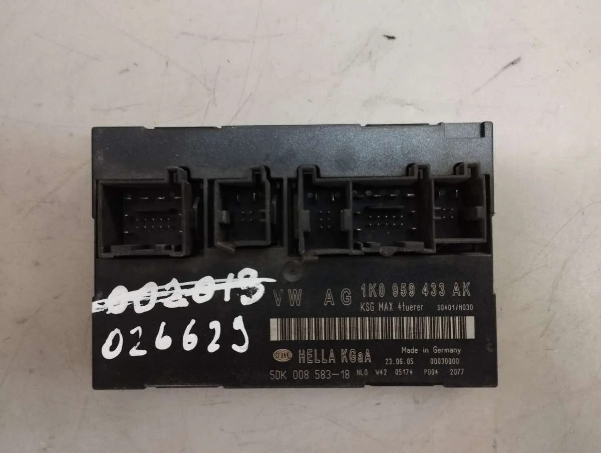 Блок комфорта 1K0959433AK Volkswagen Caddy 3 0