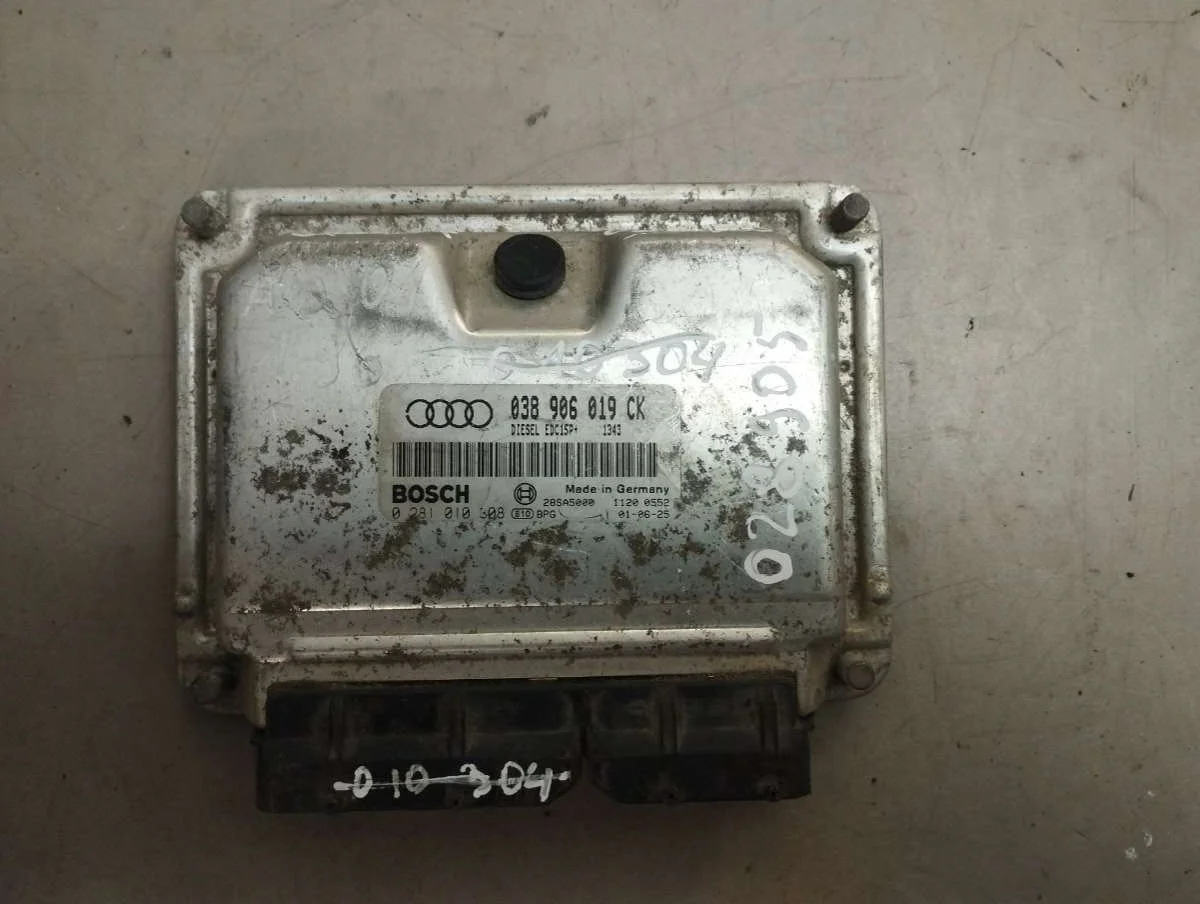 Блок управления двигателем 038906019CK Audi A3 8L 1.9 Дизель