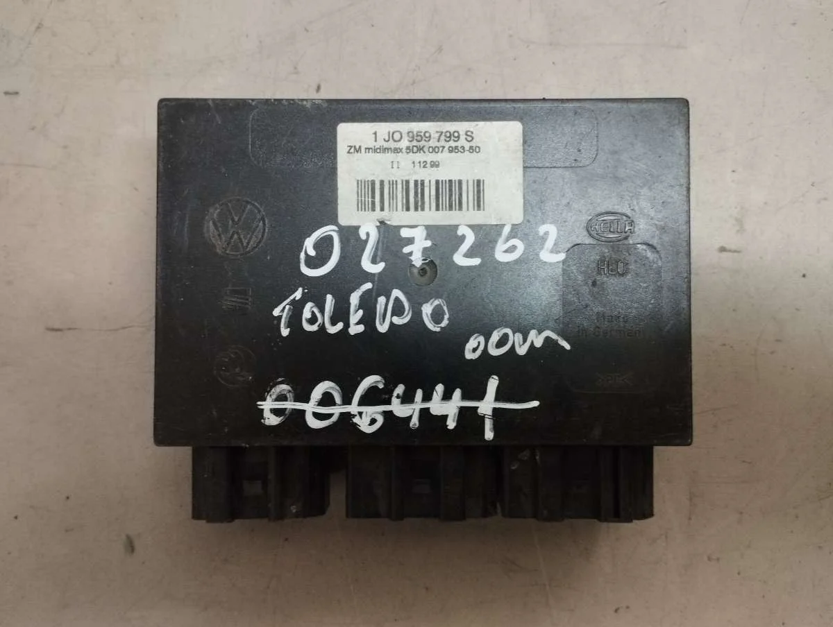 Блок комфорта 5DK00795350 Volkswagen Golf 4 0