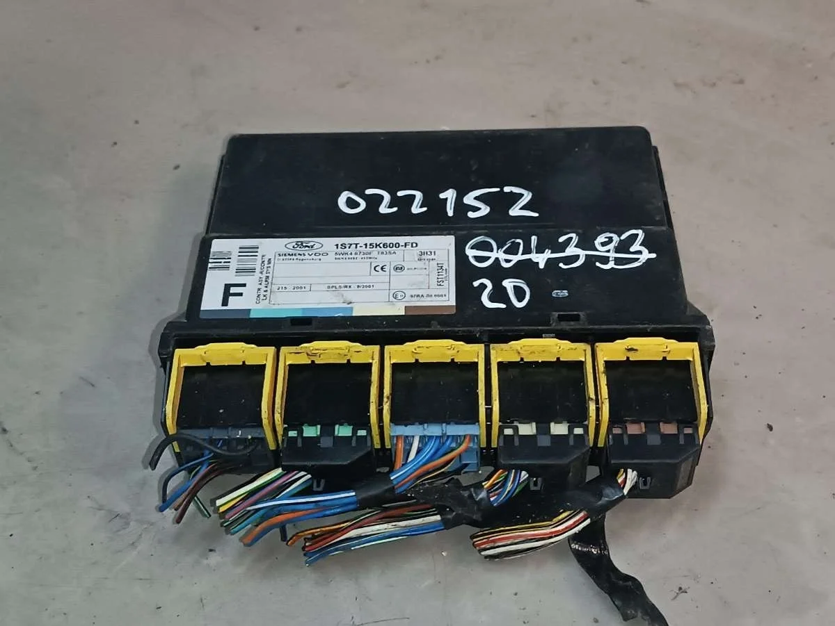 Блок управления центральным замком 1S7T15K600FD Ford Focus 1 1.8 Бензин