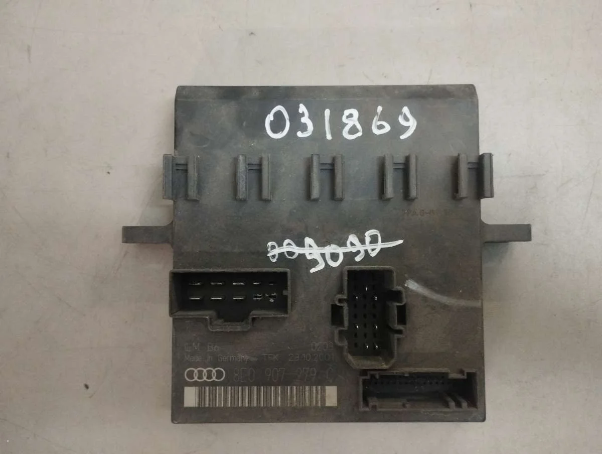 Блок комфорта 8E0907279C Audi A4 B6 2.0 Бензин