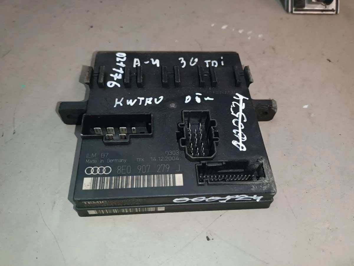 Блок управления BSM 8E0907279J Audi A4 B6 (S4,RS4) 3.0 Дизель