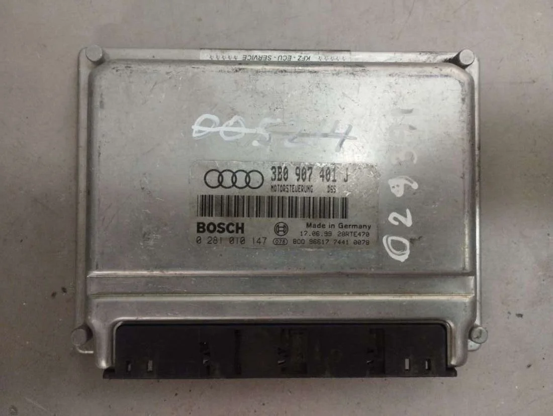 Блок управления двигателем 3B0907401J Audi A6 C5 (S6,RS6) 2.5 Дизель