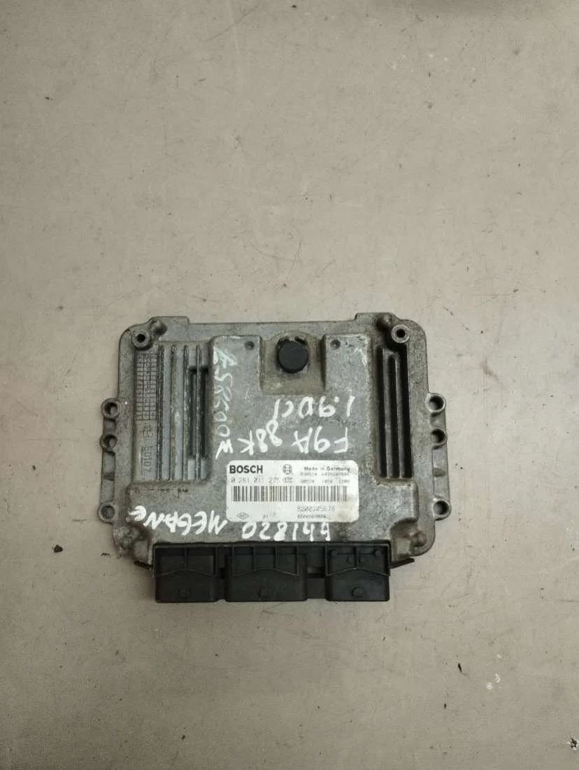 Блок управления двигателем 0281011275 Renault Megane 2 1.9