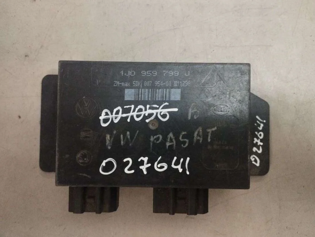 Блок комфорта 1J0959799J Volkswagen Passat B5 1.8 Бензин