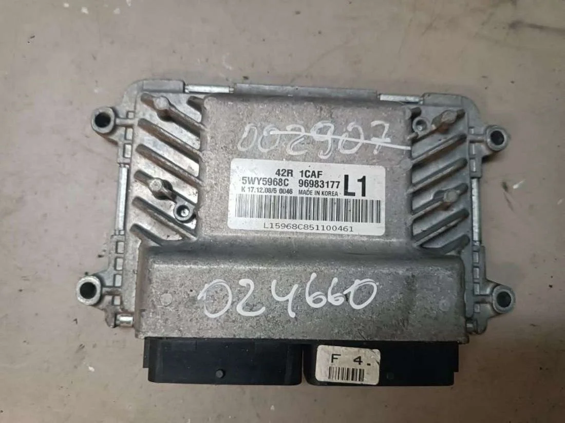 Блок управления двигателем 96983177 Chevrolet Aveo T250 1.2 Бензин