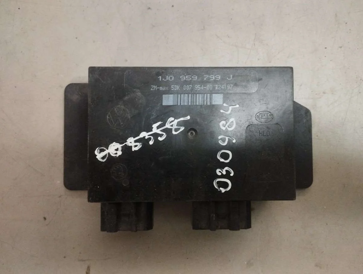 Блок комфорта 1J0959799J Volkswagen Passat B5 1.8 Бензин
