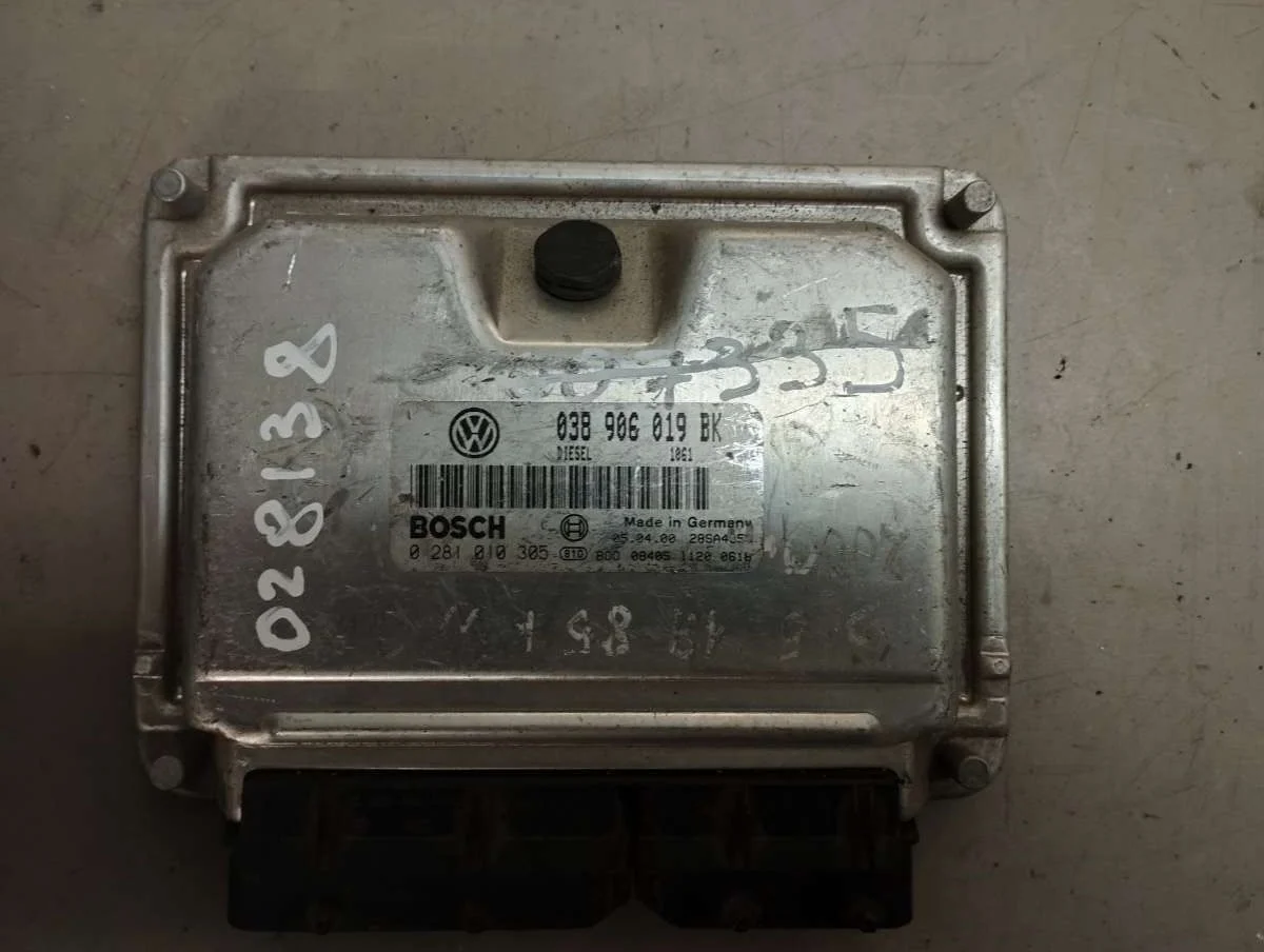 Блок управления двигателем 038906019BK Volkswagen Passat B5 1.9 Дизель