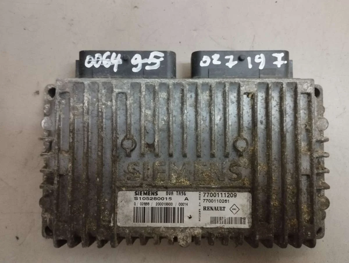 Блок управления АКПП S105280015A Renault Megane 1 1.6 Бензин