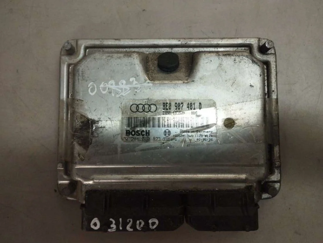 Блок управления двигателем 8E0907401D Audi A4 B6 2.5 Дизель