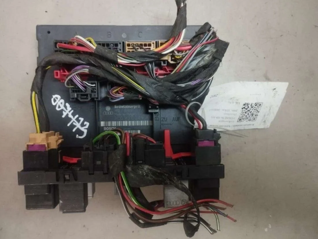 Блок комфорта 3C0937049AD  Volkswagen Passat B6 2.0 Дизель