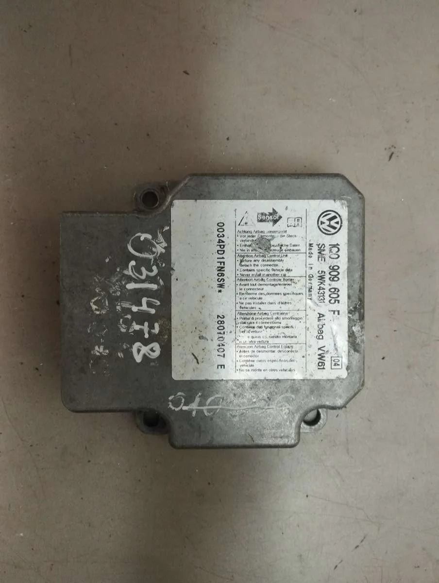 Блок AirBag 1C0909605F Volkswagen Sharan 1 restailing 0