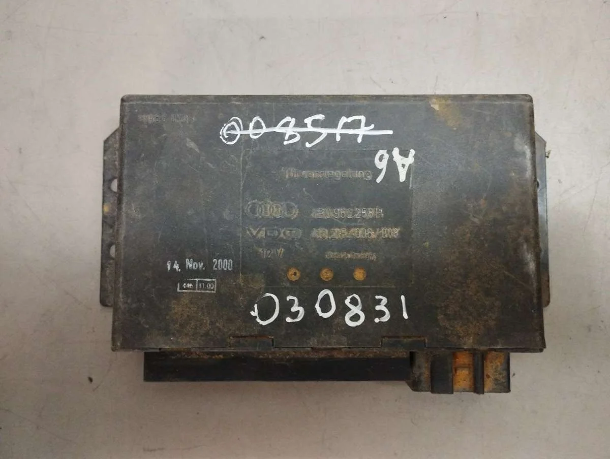 Блок комфорта 4B0962258H Audi A6 C5 (S6,RS6) 2.5 Дизель
