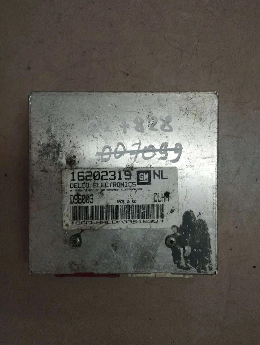 Блок управления двигателем 16202319 Opel Vectra B 1.6 Бензин
