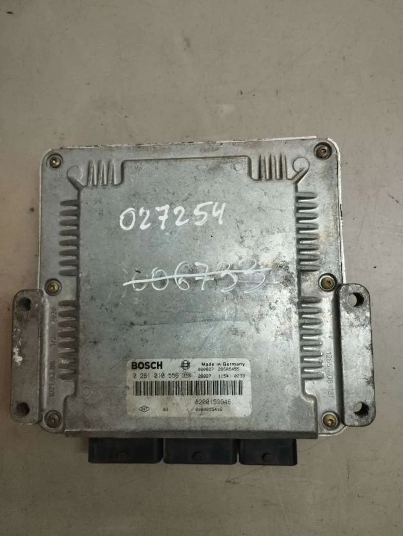 Блок управления двигателем 0281010556 Renault Laguna 2 1.9 Дизель