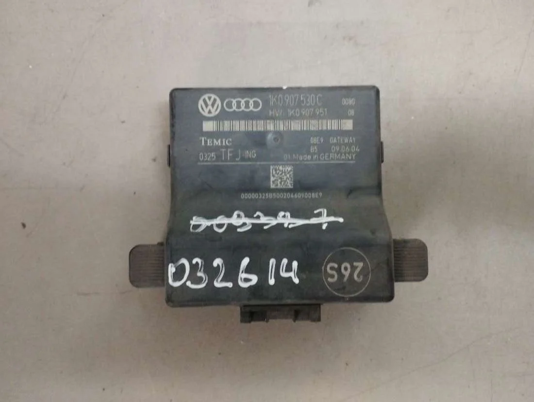 Блок комфорта 1K0907530C Volkswagen Passat B6 0