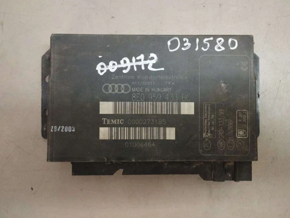 Блок комфорта 8E0959433BC Audi A4 B5 2.0 Бензин