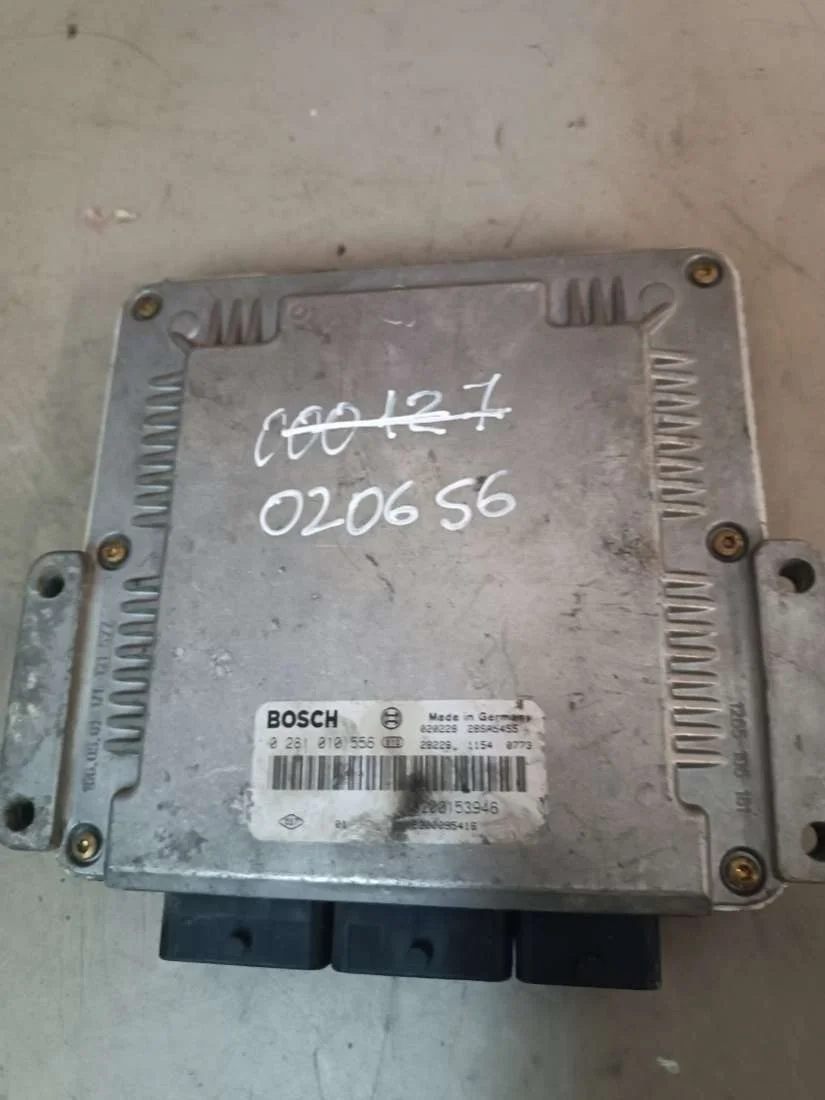 Блок управления двигателем 0281010556 Renault Laguna 2 1.9 Дизель