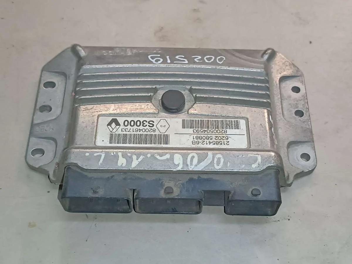Блок управления двигателем 8200504593 Renault Clio 3 1.4 Бензин