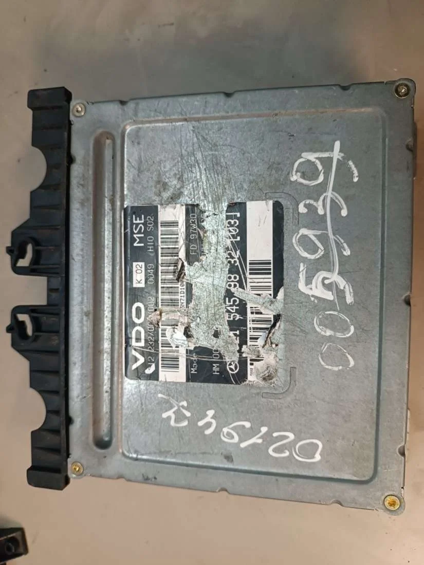 Блок управления двигателем 0215459832 Mercedes-Benz C W202 0