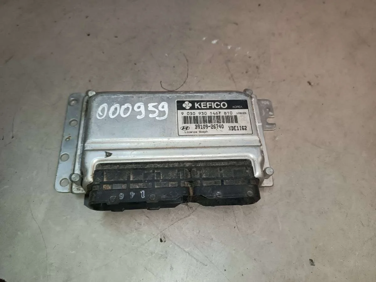Блок управления двигателем 9030930146F Hyundai Elantra J2 1.6 Бензин
