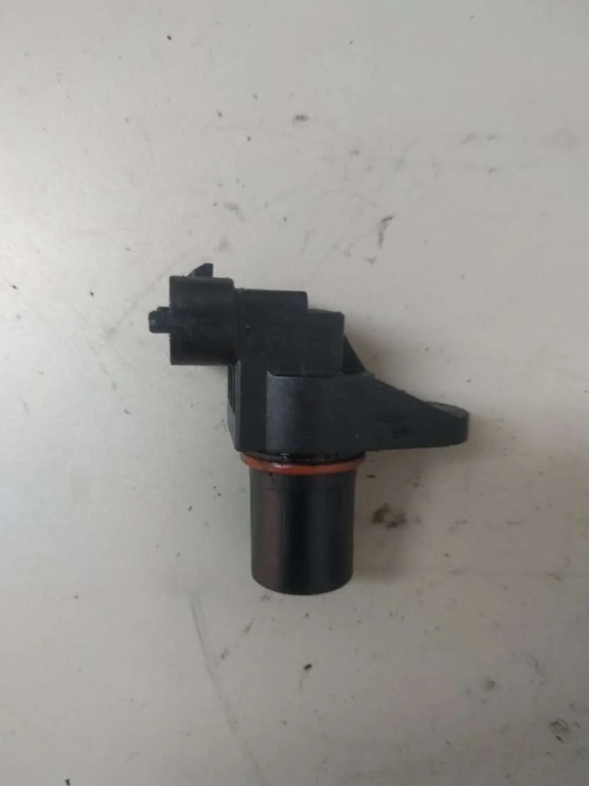 Датчик распредвала A0051531328 Mercedes-Benz E W211 2.2 Дизель