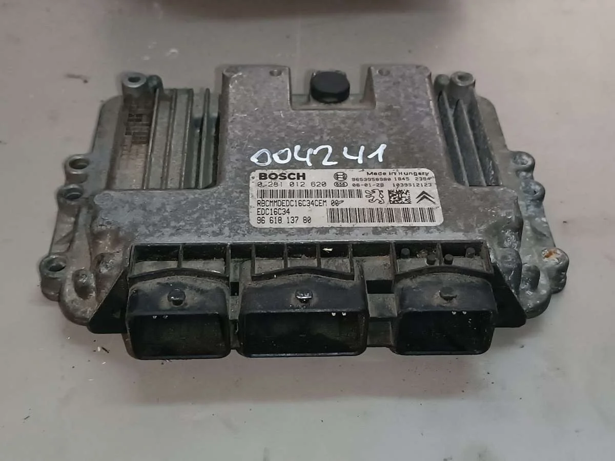 Блок управления двигателем 0281012620 Citroen Berlingo 1 restailing 1.6 Дизель