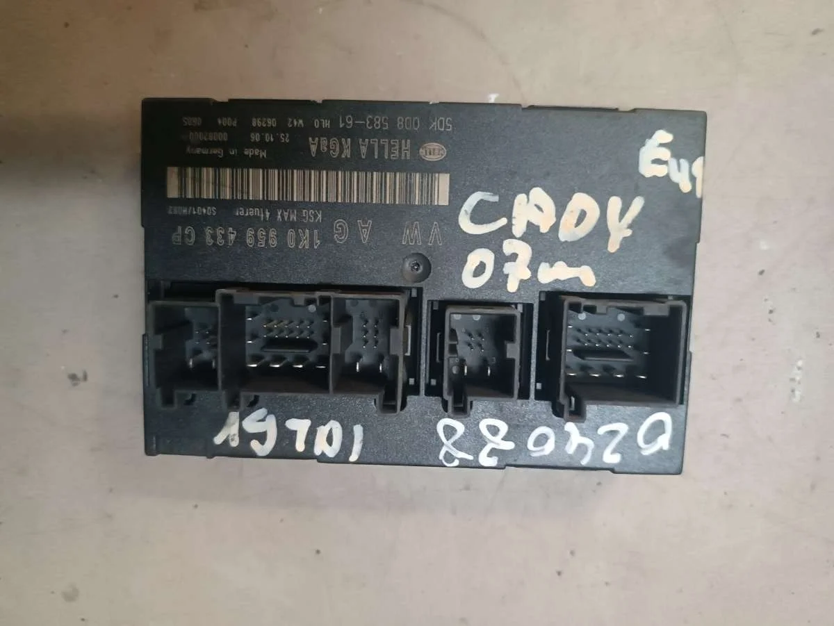 Блок комфорта 1K0959433CP Volkswagen Caddy 3 0
