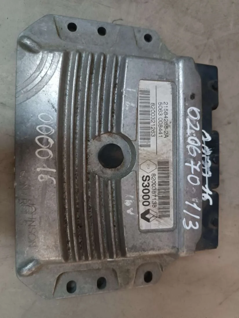 Блок управления двигателем 8200321263 Renault Scenic 2 1.9 Дизель