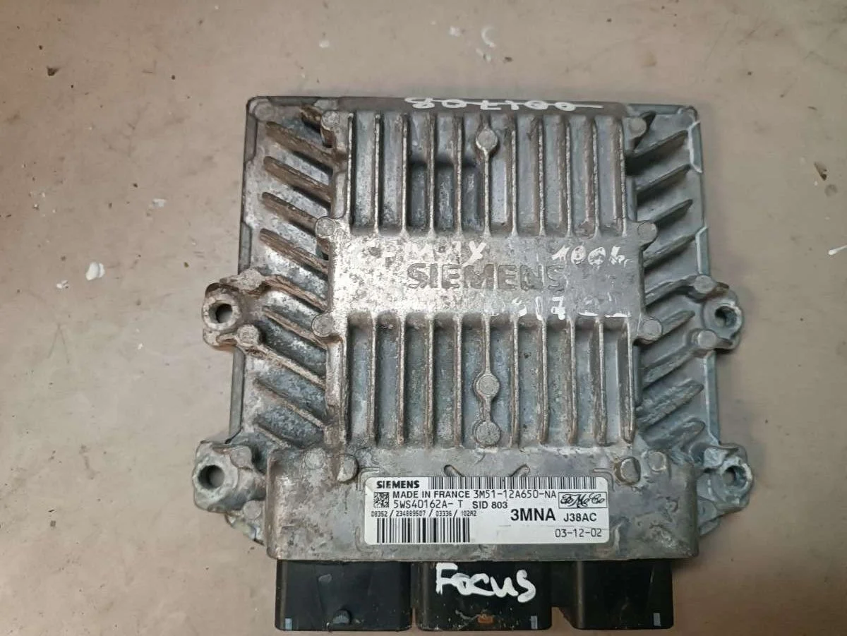 Блок управления двигателем 3M5112A650NA Ford Focus 2 0