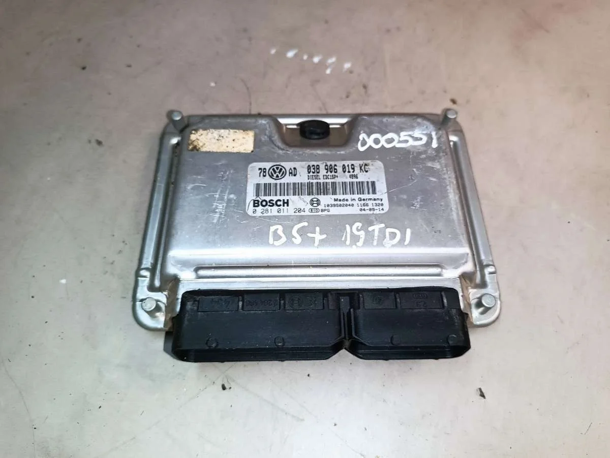 Блок управления двигателем 0281011204 Volkswagen Passat B5 1.9 Дизель