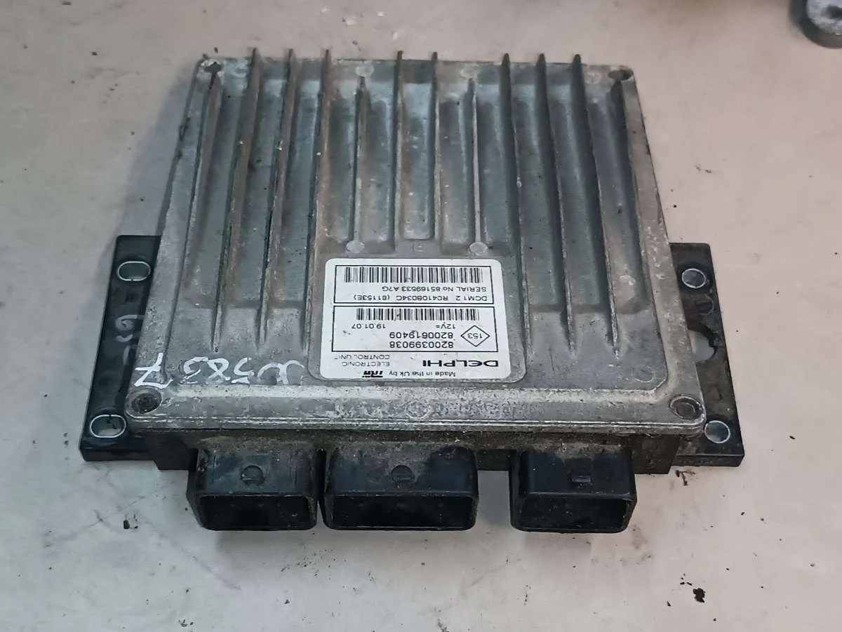 Блок управления двигателем 8200399038 Renault Clio 2 1.5 Дизель