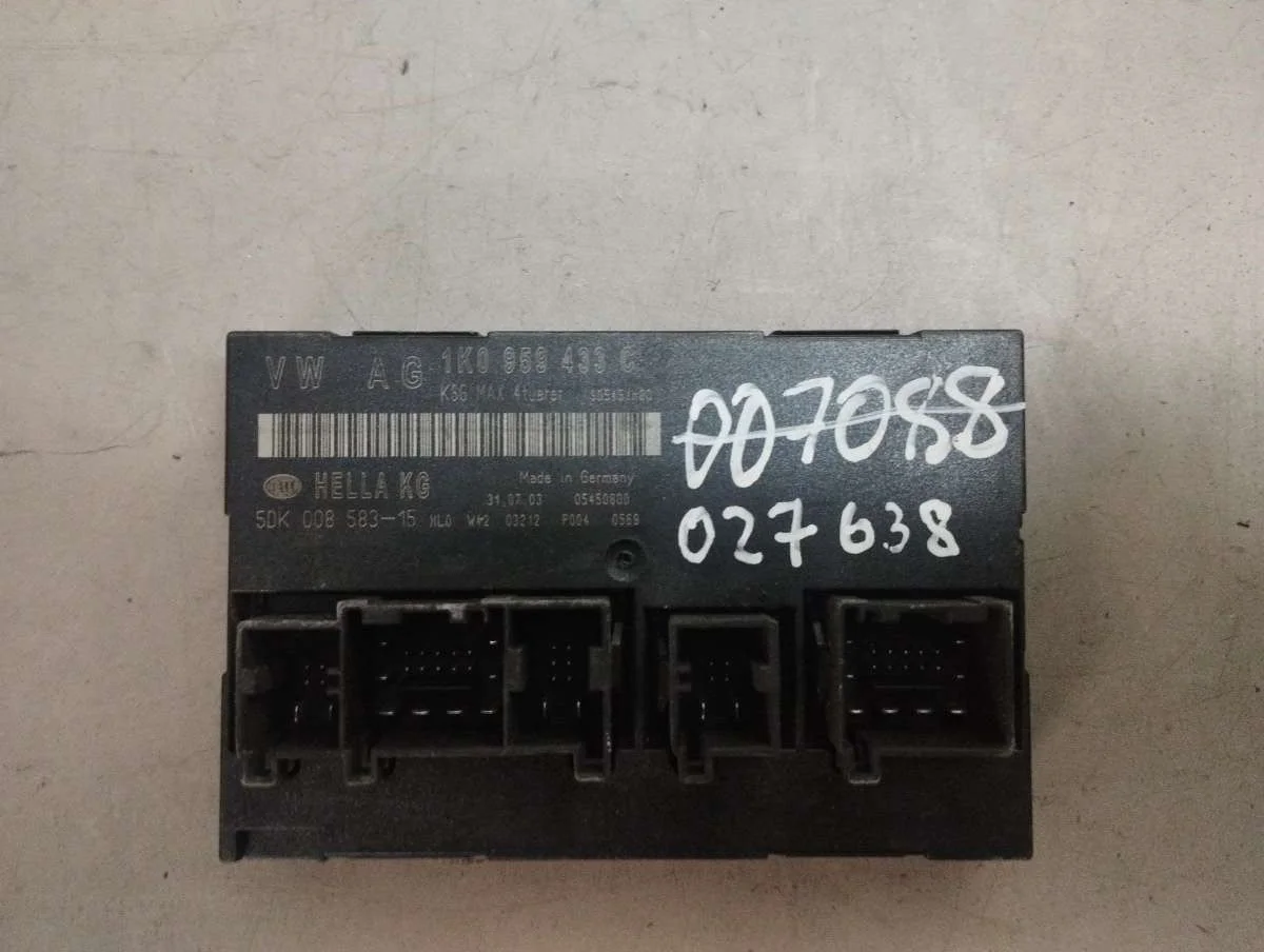 Блок комфорта 1K0959433CP Volkswagen Caddy 3 0