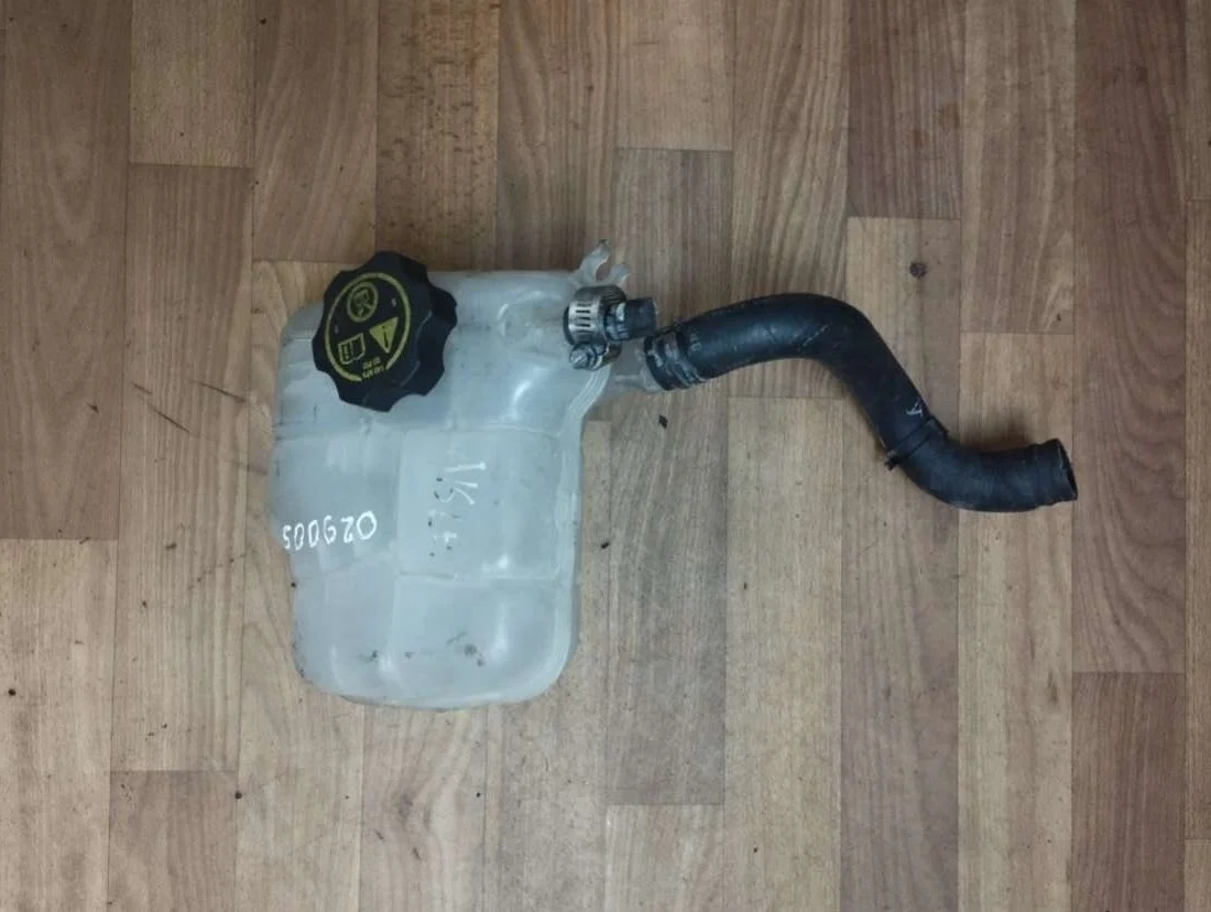 Расширительный бачок 13256823 Opel Insignia 1 1.6 Бензин