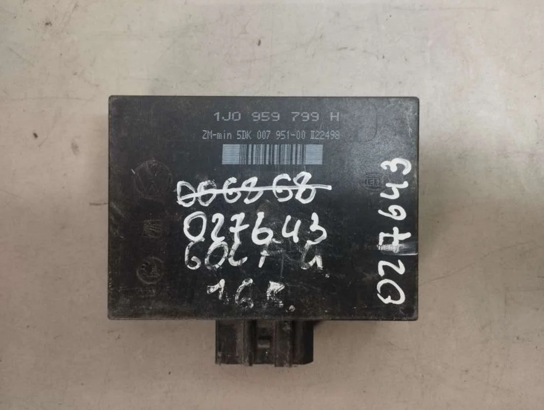 Блок комфорта 1J0959799H Volkswagen Golf 4 1.9 Дизель