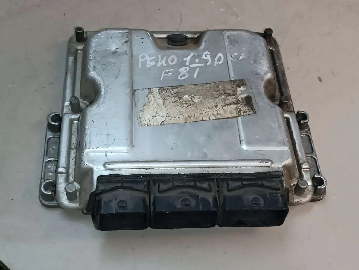 Блок управления двигателем 0281010819 Renault Scenic 1 1.9 Дизель
