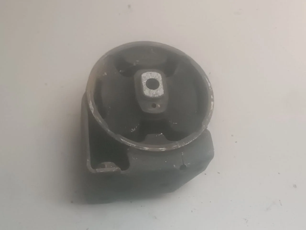 Подушка двигателя 191199262a Volkswagen Golf 2 1.6 Бензин