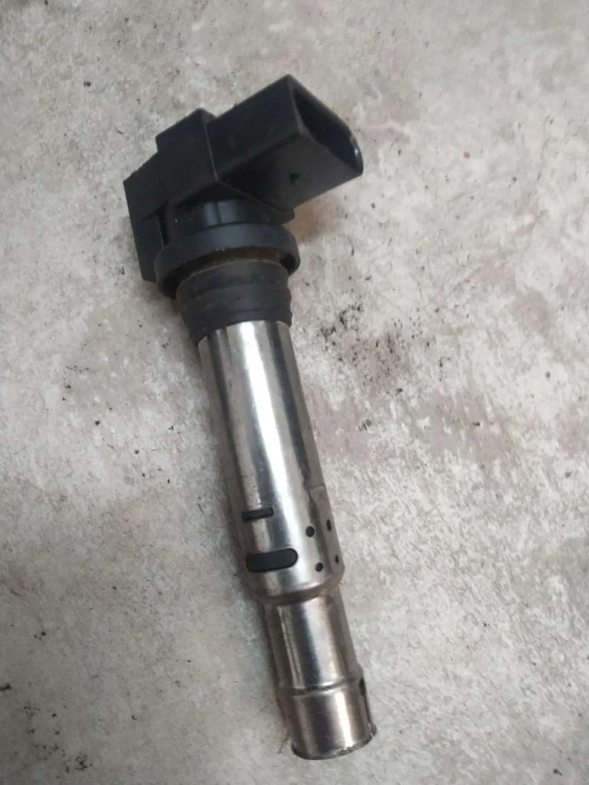 Катушка зажигания 036905715E Volkswagen Polo 4 1.2 Бензин