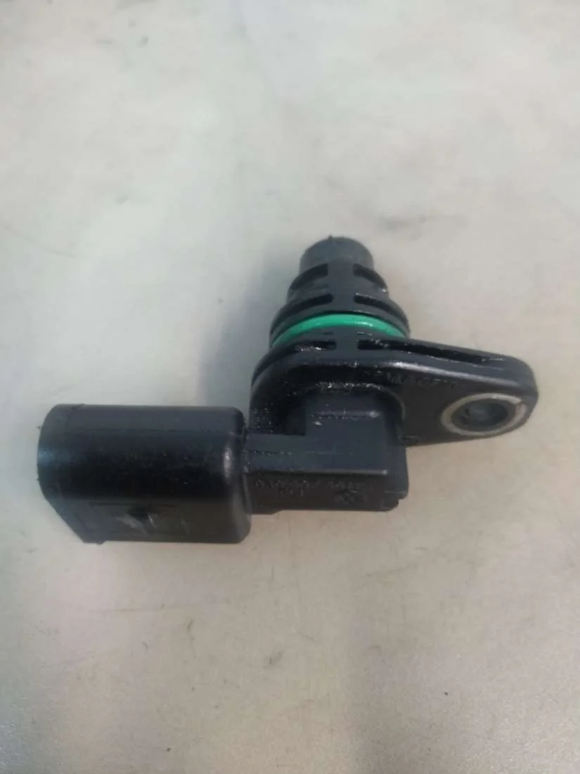 Датчик распредвала 030907601E Volkswagen Golf 7 1.2 Бензин