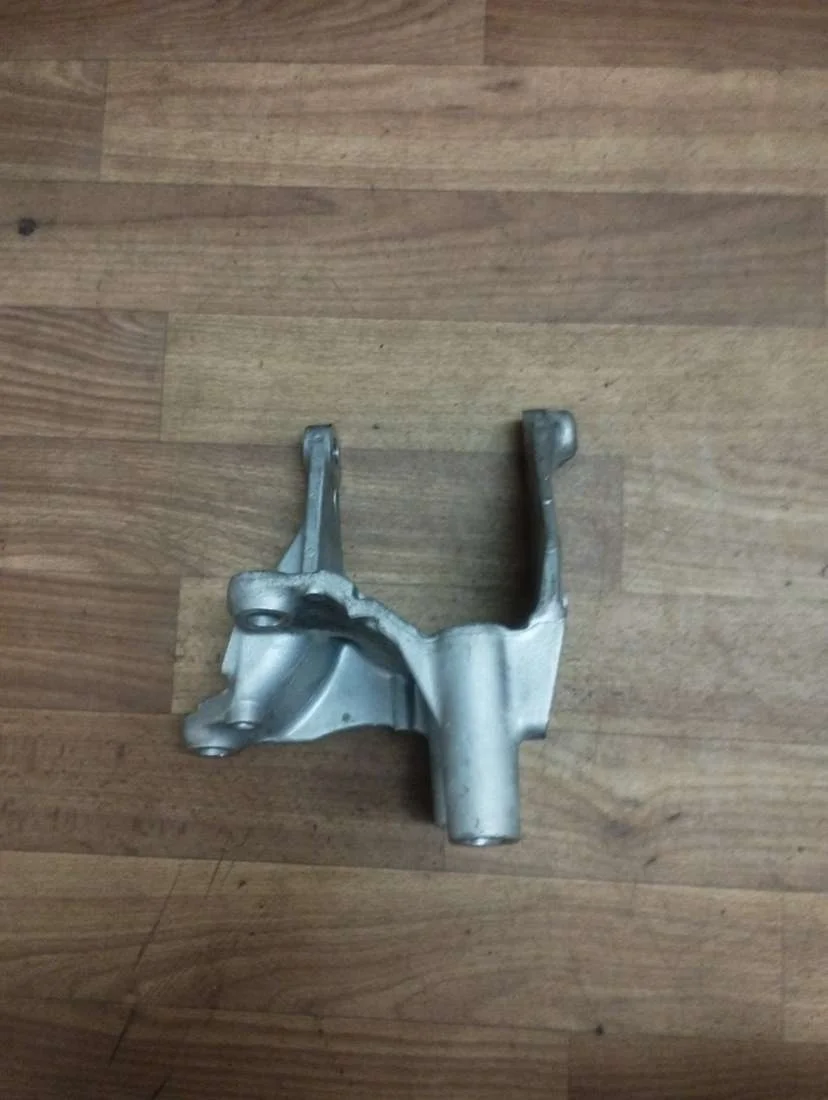 Кронштейн (крепление) K24Z3 Honda Accord 8 2.4 Бензин