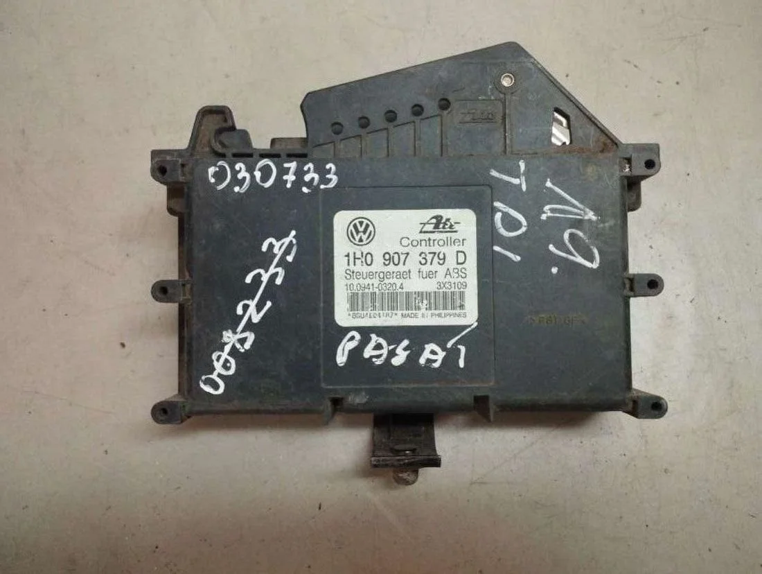 Блок управления ABS 1H0907379D Volkswagen Passat B4 2.0 Бензин
