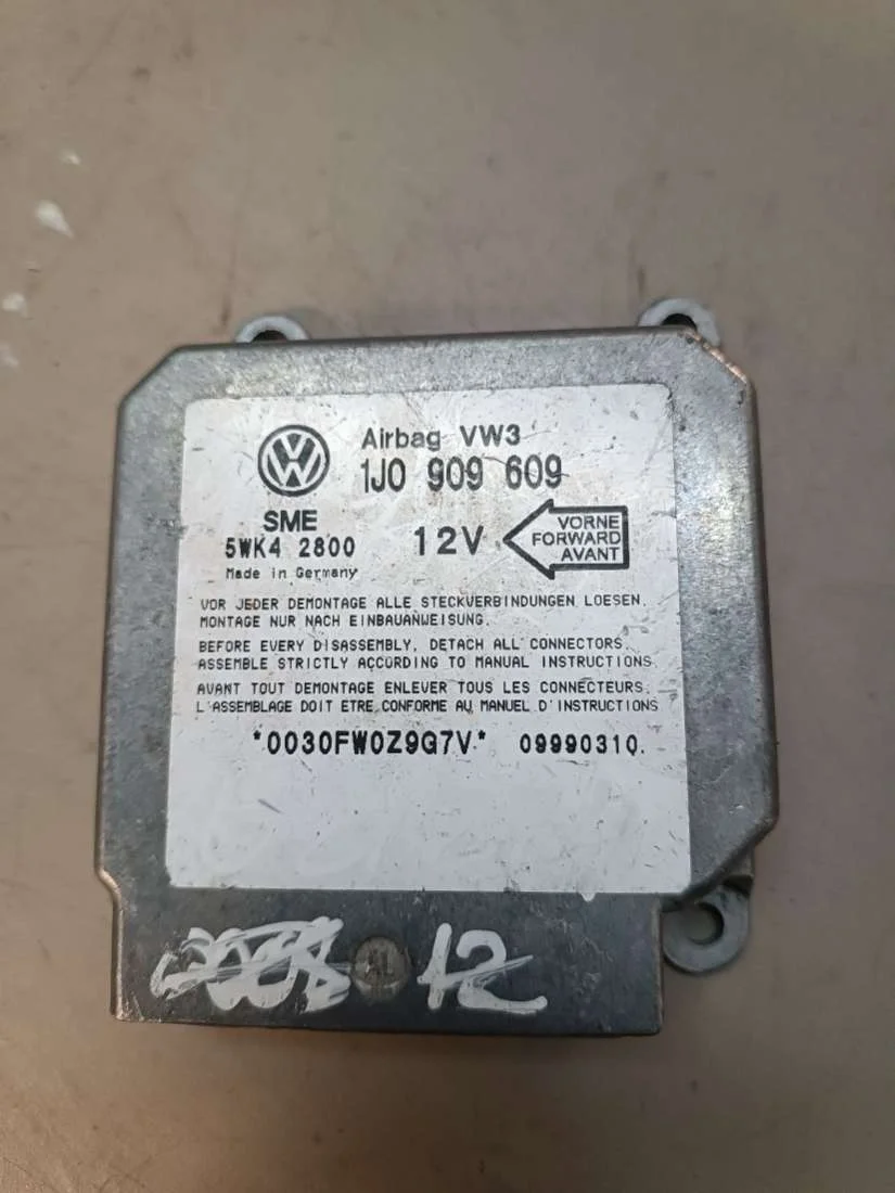 Блок AirBag 1J0909609 Volkswagen Golf 4 0