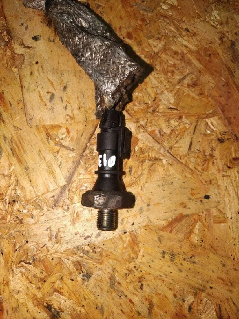 Датчик давления масла 55354325 Opel Astra H 1.6 Бензин