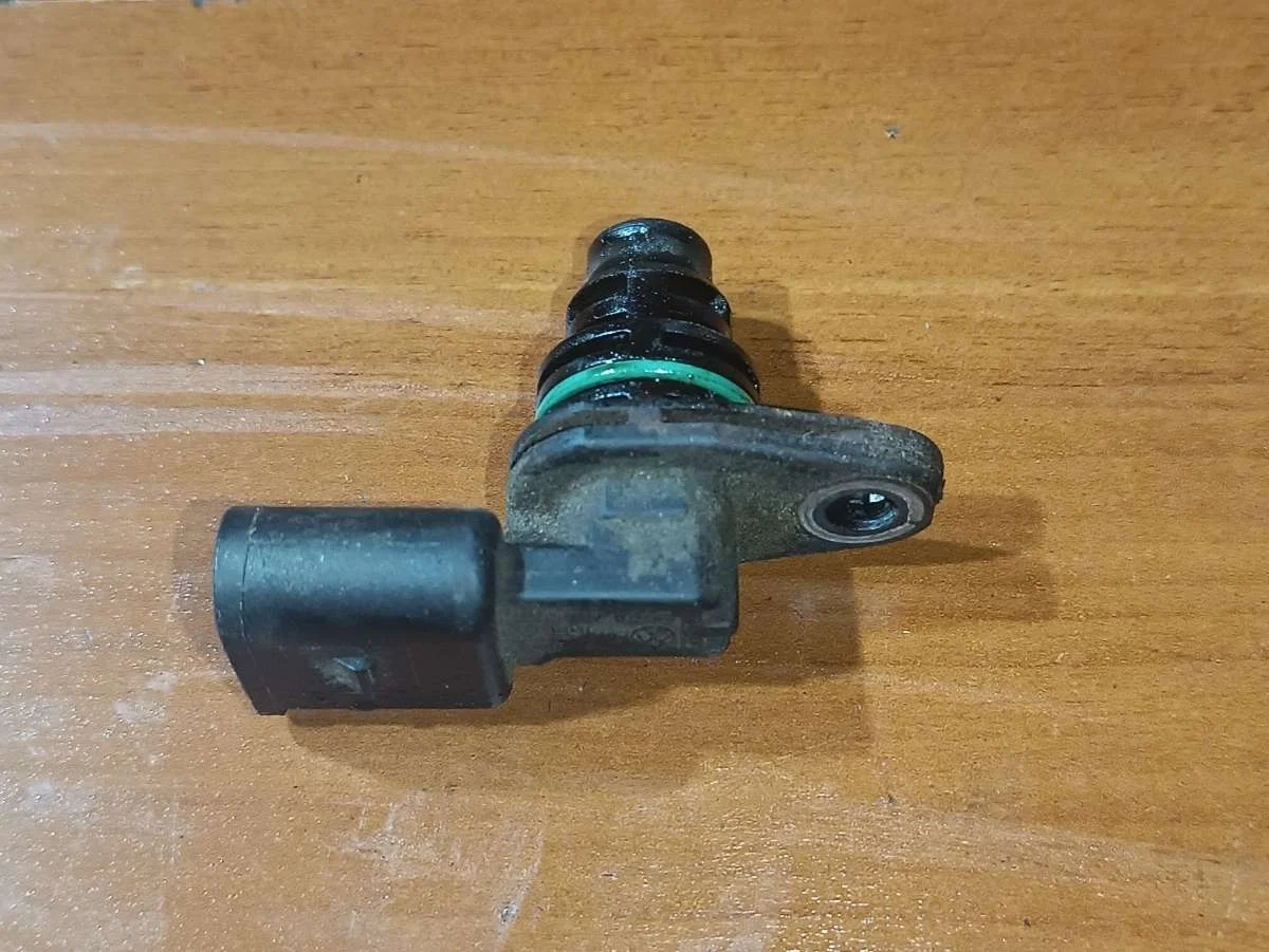 Датчик распредвала 030907601E Volkswagen Golf 6 1.2 Бензин