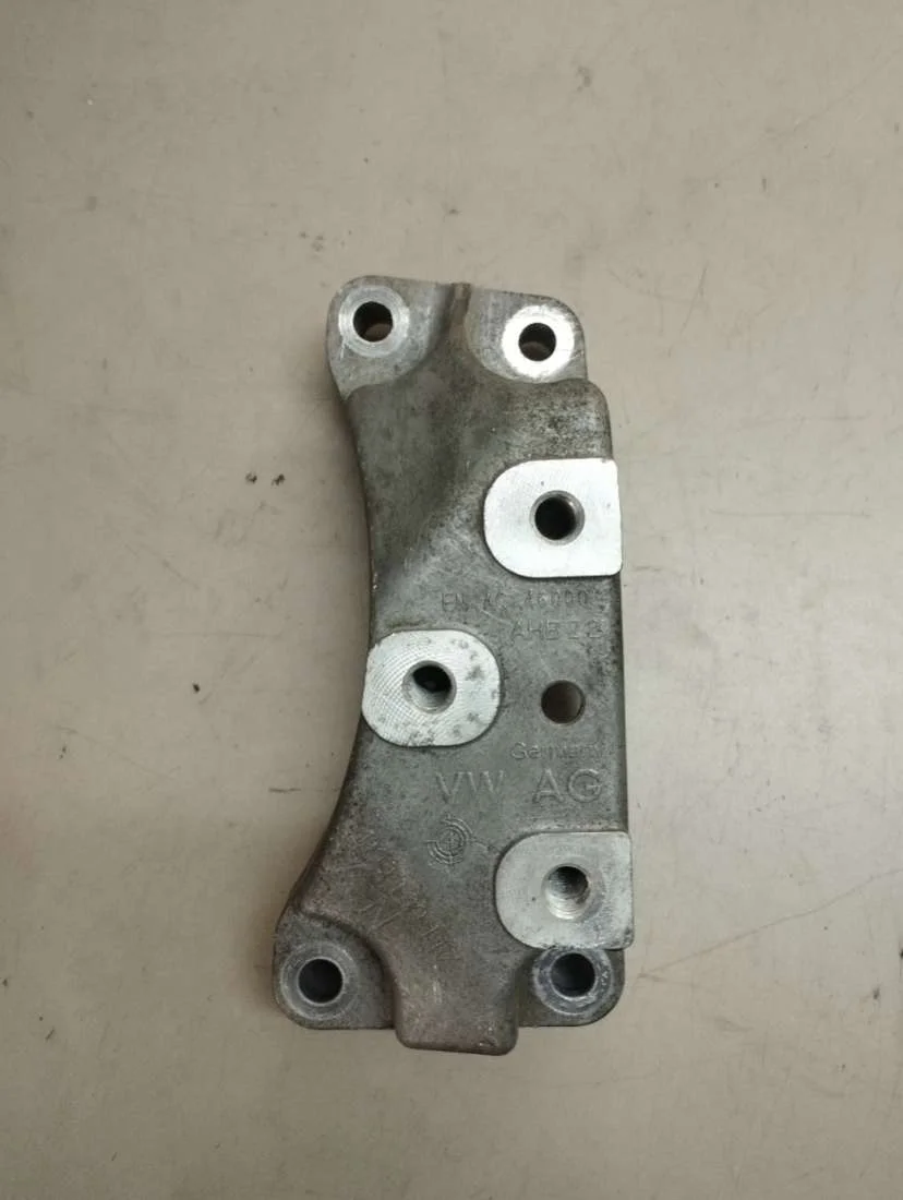 Кронштейн КПП 1K0199117AN Volkswagen Passat CC 0