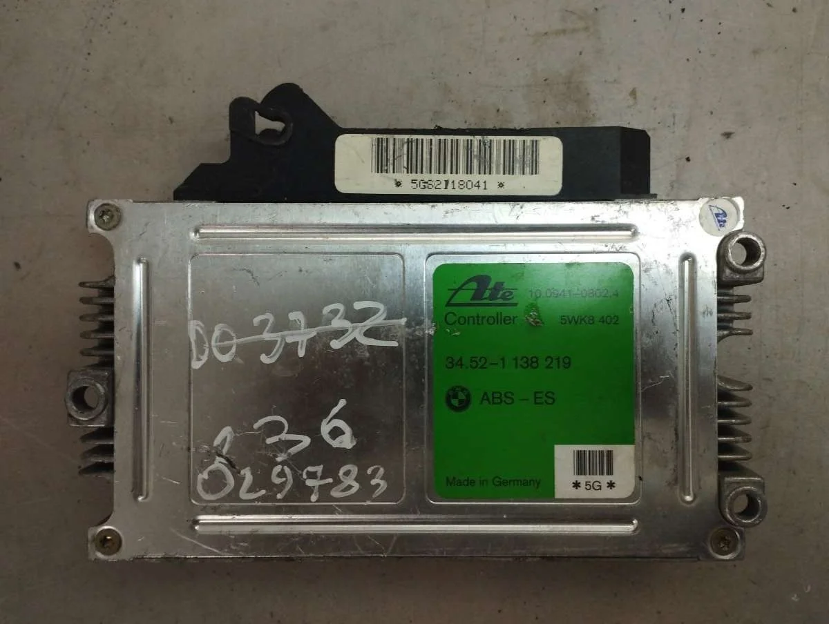Блок управления ABS 34521138219 BMW 3 E36 0
