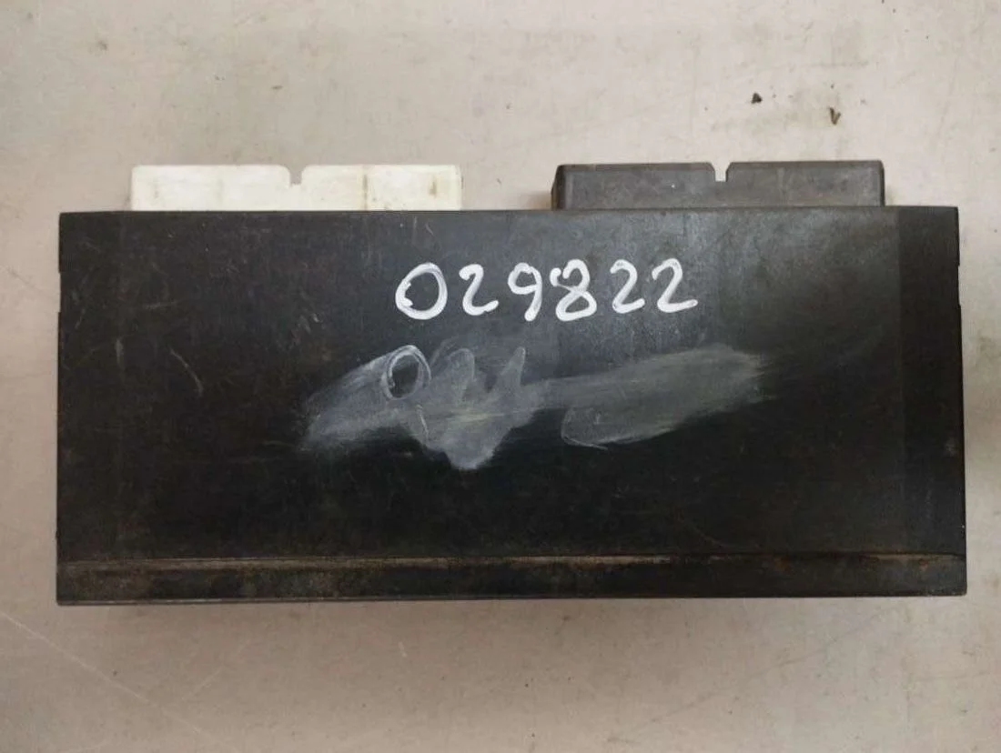 Блок комфорта 61351379741 BMW 5 E34 0