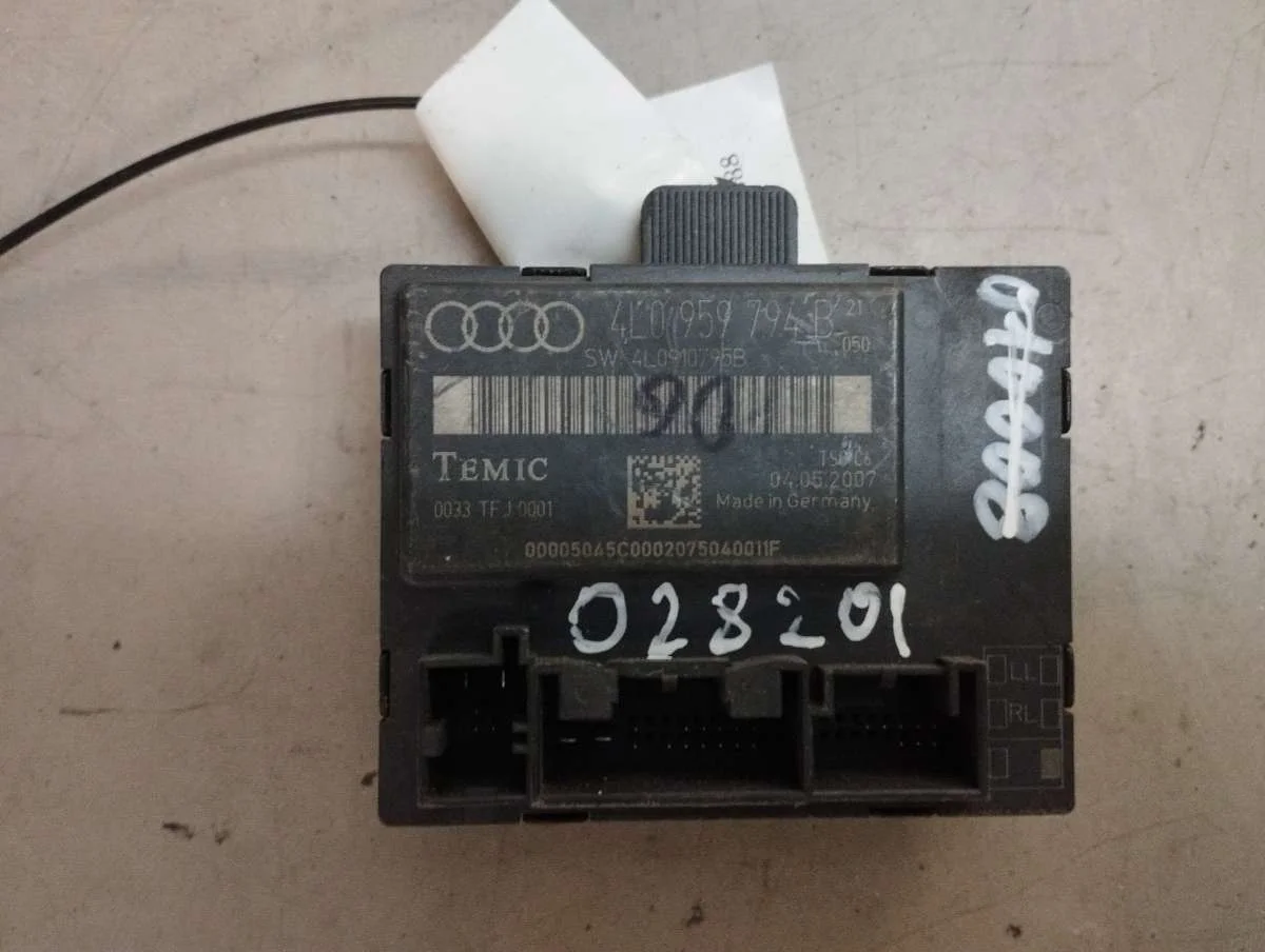 Блок комфорта 4L0959794B Audi Q7 4L 3.0 Дизель